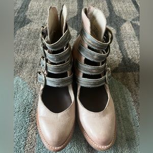 Freebird Blush Scarlet 10